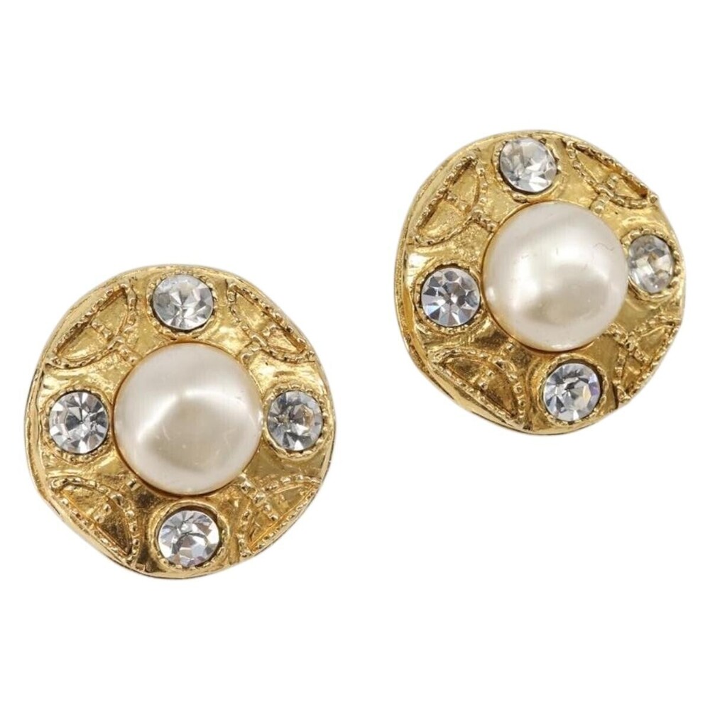 Chanel Vintage Round Clip-On Metal with Faux Pearl